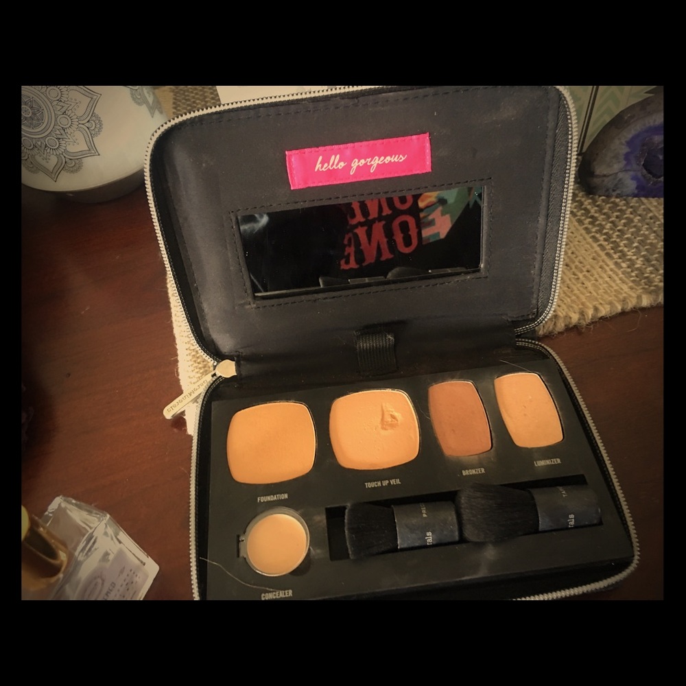 Bare Minerals Ready to Go Complexion Palette